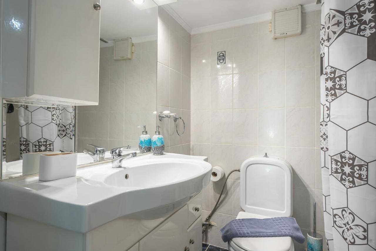 Boutique Acropolis Apartment By Cloudkeys - Just 5 Minutes Walk To Acropolis Museum Athena Bagian luar foto