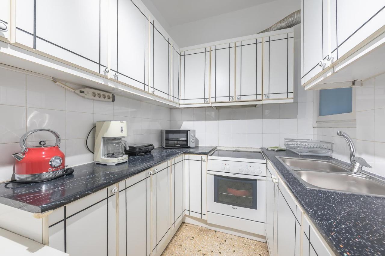 Boutique Acropolis Apartment By Cloudkeys - Just 5 Minutes Walk To Acropolis Museum Athena Bagian luar foto